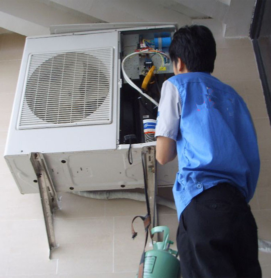 苏尼特右空调开机无反应维修